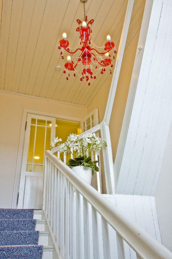 Art Hotell Rakvere Buitenkant foto
